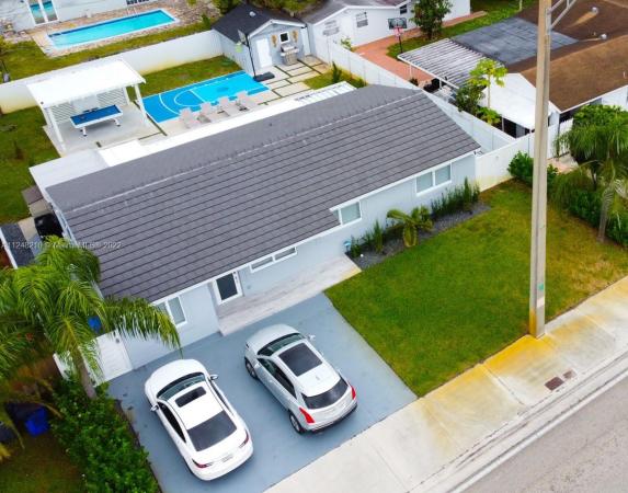 Heritage Homes, 7181 Sheridan St, Hollywood, Florida 33024, image 1