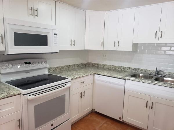 Park East, 20 NW 87th Ave #A214, Fountainebleau, Florida 33172, image 1