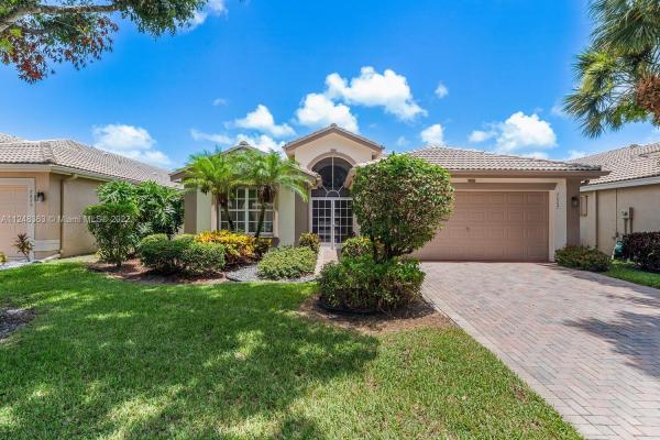 Valencia Lakes, 7667 San Carlos St, Boynton Beach, Florida 33437, image 2