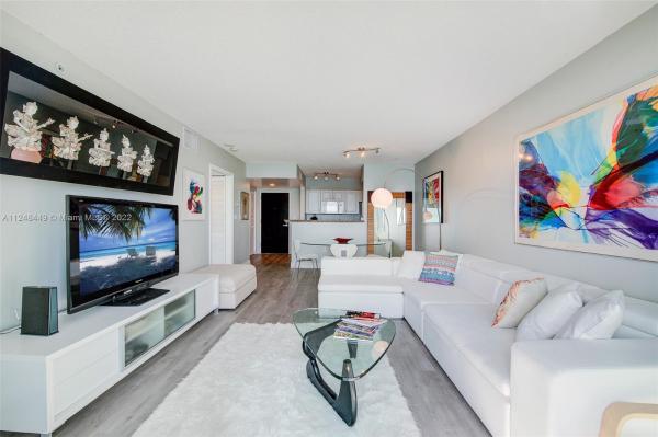 Yacht Club At Portofino, 90 Alton Rd #1206, Miami Beach, Florida 33139, image 2