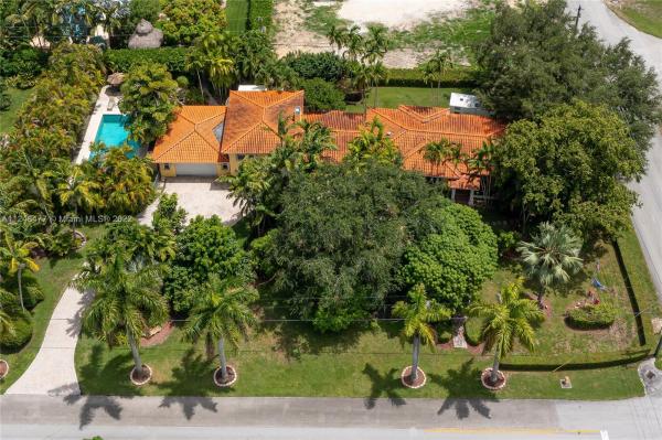 Charm Aire, 8290 SW 92nd St, Kendall, Florida 33156, image 1