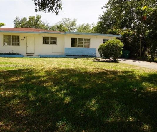 Biscayne Gardens, 15215 NW River Dr, Golden Glades, Florida 33169, image 1