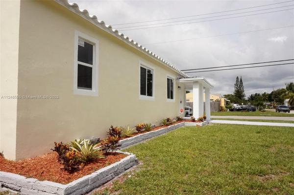 Sunnyside Estates, 2134 Dewey St, Hollywood, Florida 33020, image 1