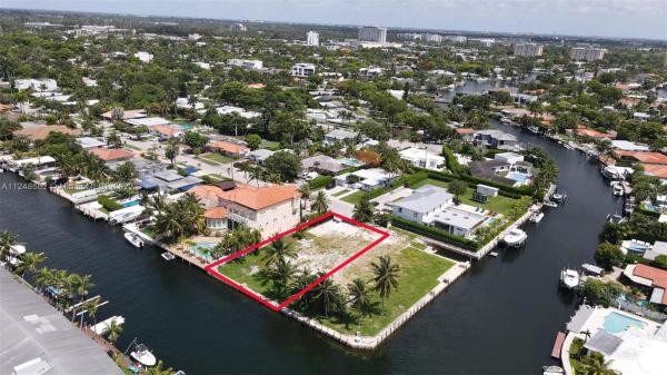 Aviation Country Club, 2210 NE 124th St, North Miami, Florida 33181, image 1