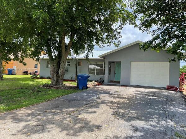 Belle Glade No HOA, 301 NE 2nd St, Belle Glade, Florida 33430, image 1