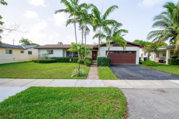 Whispering Pines Estates, 9111 SW 188th Ter, Cutler Bay, Florida 33157, image 2