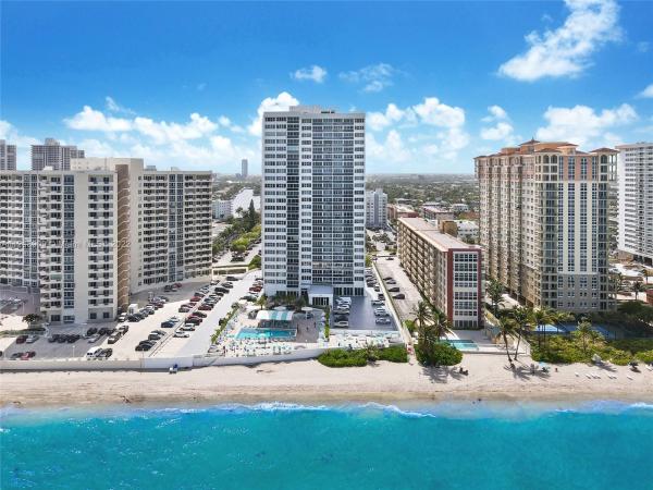 Parker Tower, 3140 S Ocean Dr #205, Hallandale Beach, Florida 33009, image 1
