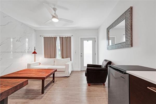 Etruria, 1568 Pennsylvania Ave #325, Miami Beach, Florida 33139, image 1