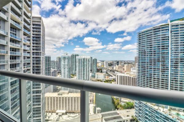 Icon Brickell Tower 1, 465 Brickell Ave #3804, Miami, Florida 33131, image 2