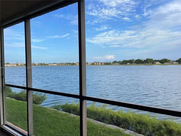 Lakeview Of The California Club, 20860 San Simeon Way #105-6, Ives Estates, Florida 33179, image 1