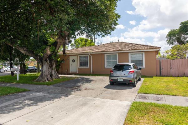 Sweetwater Groves, 10980 SW 6th St, Sweetwater, Florida 33174, image 1