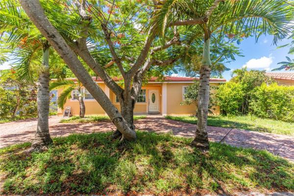 Gratigny Heights, 671 E 62nd St, Hialeah, Florida 33013, image 1