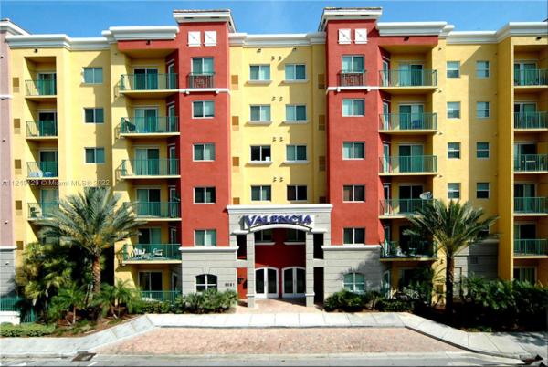 Valencia, 6001 SW 70th St #543, South Miami, Florida 33143, image 1
