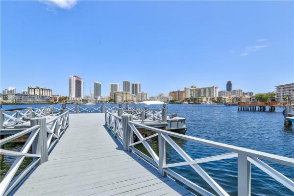 Golden Isles Yacht Club, 430 Golden Isles Dr #705, Hallandale Beach, Florida 33009, image 1
