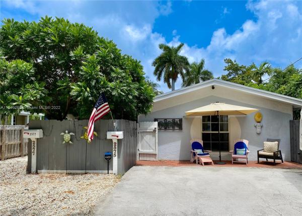 Rhodes, 2575 Trapp Ave, Miami, Florida 33133, image 1