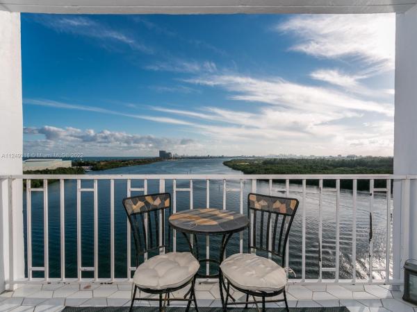 Arlen House West, 500 Bayview Dr #1228, Sunny Isles Beach, Florida 33160, image 2