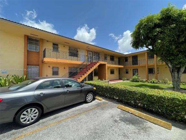 Villa Biscaya Jardines, 4050 NW 135th St #20-1, Opa-Locka, Florida 33054, image 1