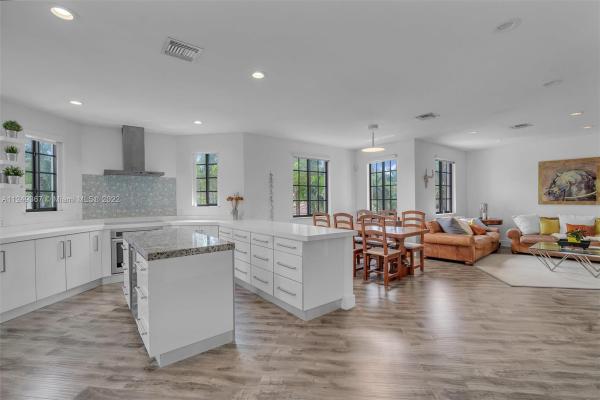 Mariposa Pointe, 1586 Passion Vine Cir #27-4, Weston, Florida 33326, image 1