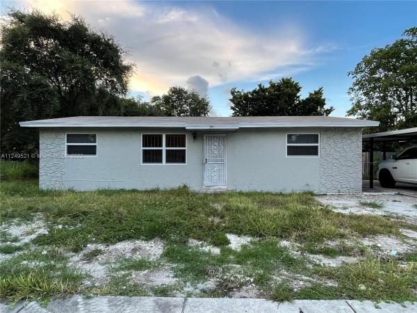 Highview Gardens, 951 NW 140th Ter, Golden Glades, Florida 33168, image 1