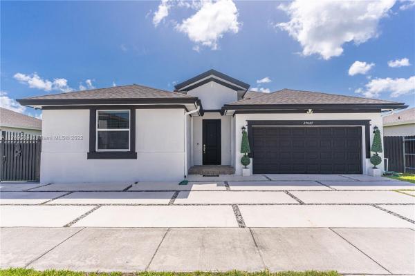 AH At Turnpike South, 27847 SW 133rd Pl, Princeton, Florida 33032, image 1