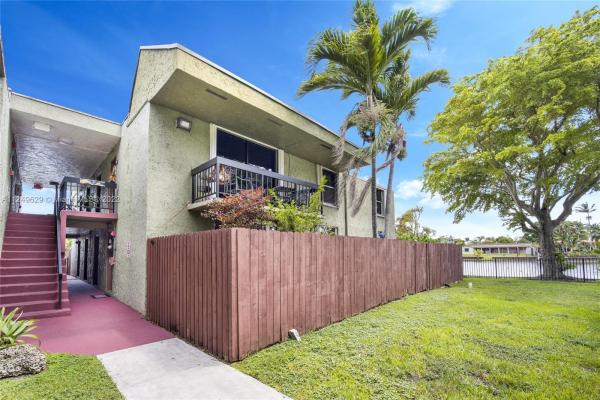 Captiva Lakes Villas, 8301 SW 142nd Ave #B109, Kendale Lakes, Florida 33183, image 1