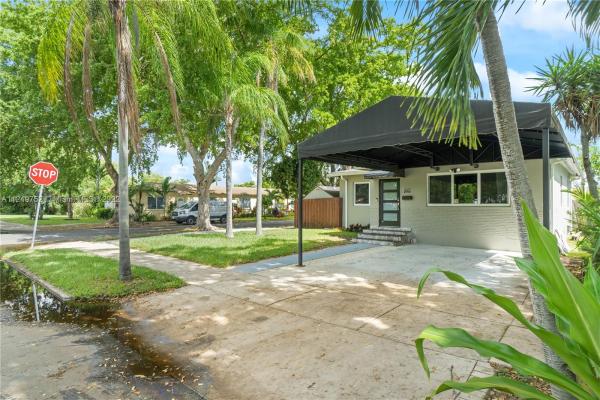 Hollywood South Side, 1959 Plunkett St, Hollywood, Florida 33020, image 2