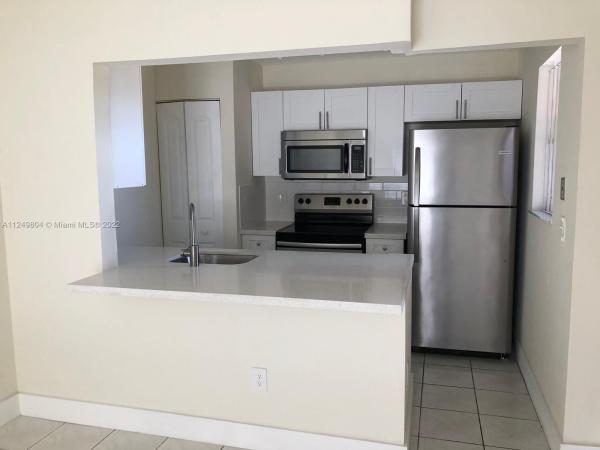 Lago Grande, 6560 W 27th Ct #2157, Hialeah, Florida 33016, image 1