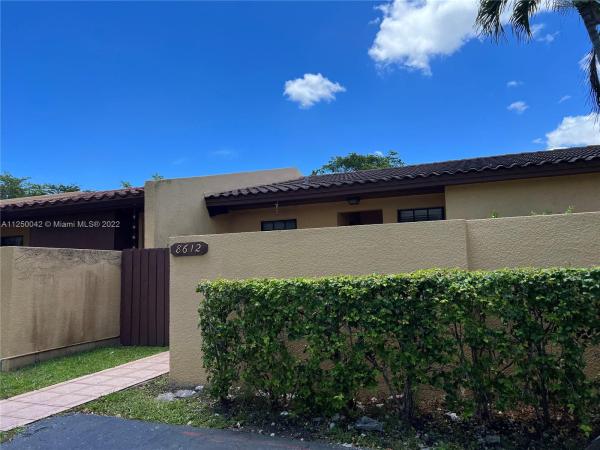 Walden Pond, 8612 SW 148th Pl, Kendall West, Florida 33193, image 1