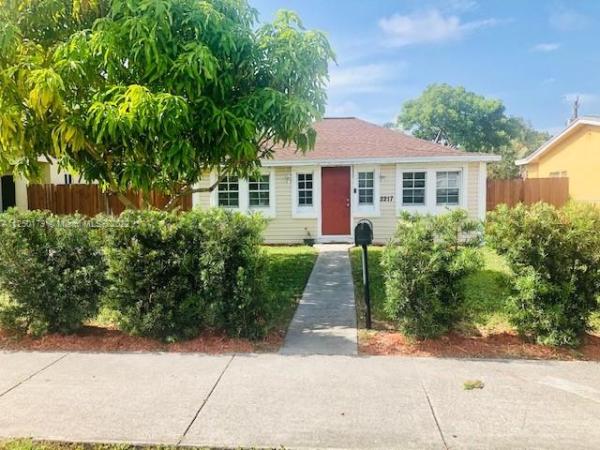 Hollywood Park, 2217 Mckinley St, Hollywood, Florida 33020, image 2