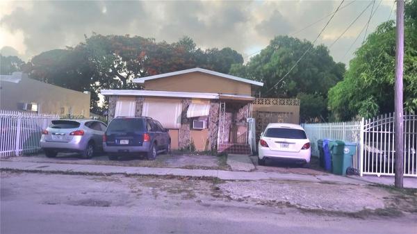 Curry, 779 NW 41st St, Miami, Florida 33127, image 1