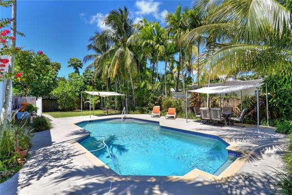 New Belle Meade, 921 NE 73rd St, Miami, Florida 33138, image 2