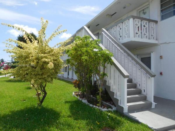 Romont Gardens Andover, 12 NE 204th St #1, Miami Gardens, Florida 33179, image 1