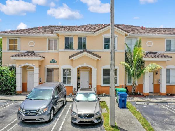 Shoma Villas At Country Club Of Miami, 7319 NW 174th Ter #101, Country Club, Florida 33015, image 1