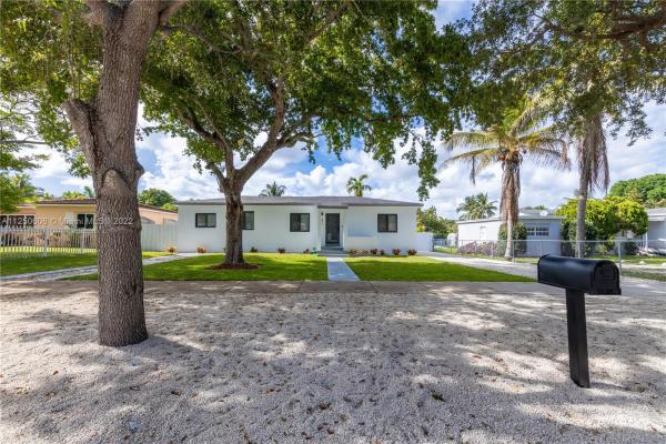 Brandon Park, 271 NW 143rd St, Golden Glades, Florida 33168, image 1