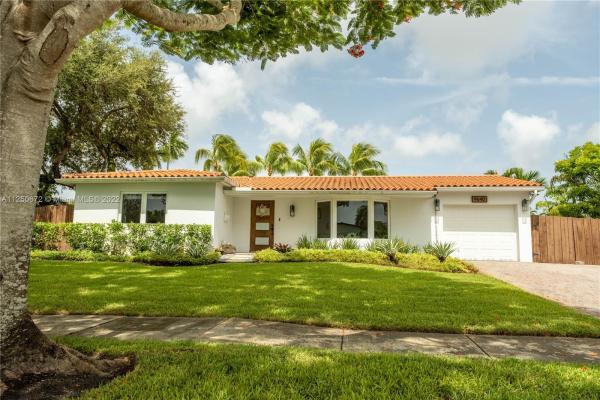 Kendale, 9640 SW 103rd Ave Rd, Kendall, Florida 33176, image 2