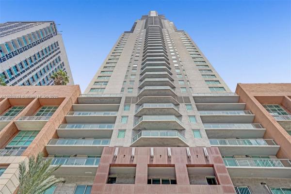 Vizcayne South, 253 NE 2nd St #617, Miami, Florida 33132, image 2