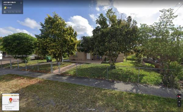 Westwood Lakes Residential, 4121 SW 113th Ct, Westwood Lakes, Florida 33165, image 2