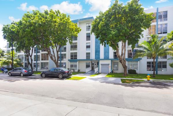 Avila North, 17620 Atlantic Blvd #515-1, Sunny Isles Beach, Florida 33160, image 2
