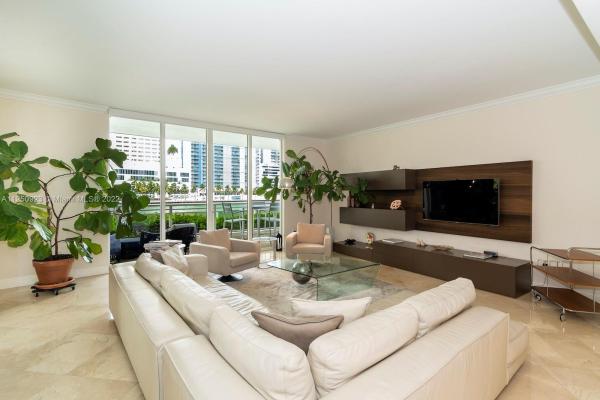 Carbonell, 901 Brickell Key Blvd #206, Miami, Florida 33131, image 2
