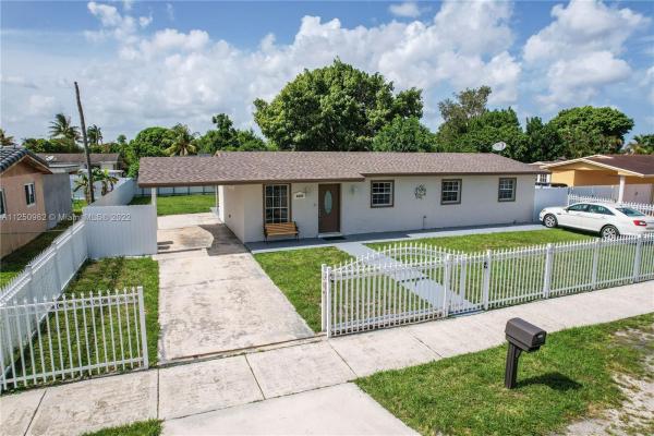 Miami Gardens Manor, 4845 NW 196th Ter, Miami Gardens, Florida 33055, image 1