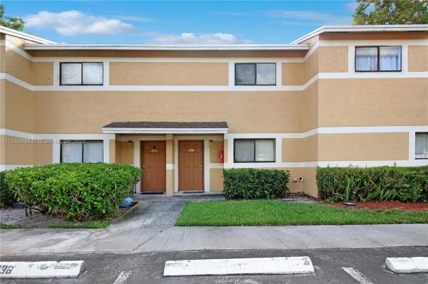 The Palms Of Pembroke, 314 Palm Cir East #314, Pembroke Pines, Florida 33025, image 1