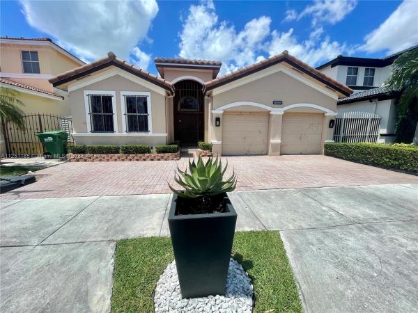 Shoma Homes At Tamiami, 12981 NW 9th, Tamiami, Florida 33182, image 2