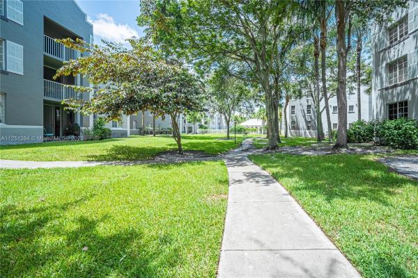 Devonaire At Pembroke Pines, 655 SW 111th Way #208, Pembroke Pines, Florida 33025, image 1