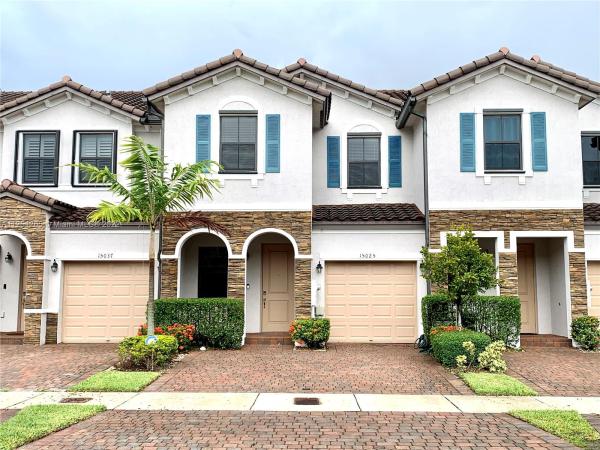 Gardens By The Hammocks, 15025 SW 119th Ln #15025, The Hammocks, Florida 33196, image 2