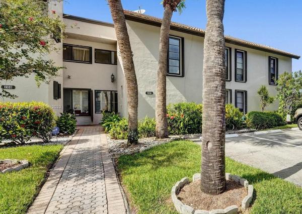 The Trellises At Jacaranda, 9709 N New River Canal Rd #207, Plantation, Florida 33324, image 1