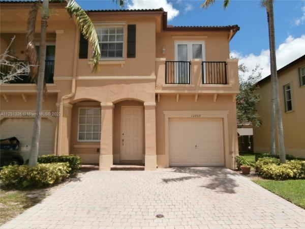 Tuscany Village, 12959 SW 133rd St, Three Lakes, Florida 33186, image 2