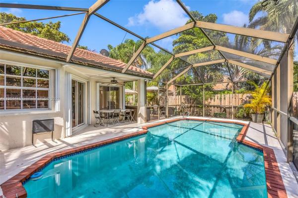 Garden Homes At Country Isles, 1309 Garden Rd, Weston, Florida 33326, image 1