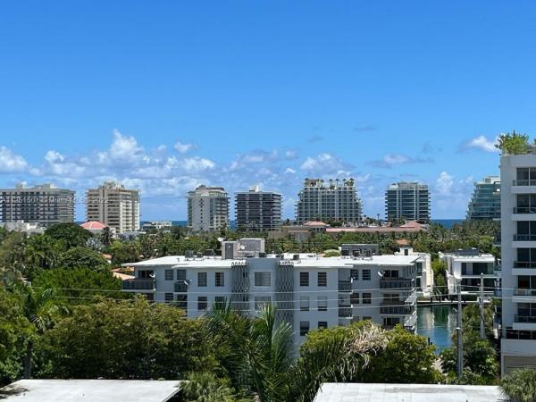 Stuart House, 1050 N 93rd St #7H, Bay Harbor Islands, Florida 33154, image 2