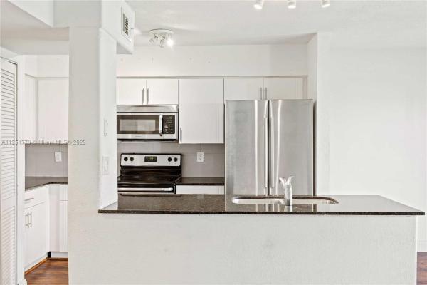 Parc Village At Jacaranda, 8104 NW 17th Mnr #8104, Plantation, Florida 33322, image 1