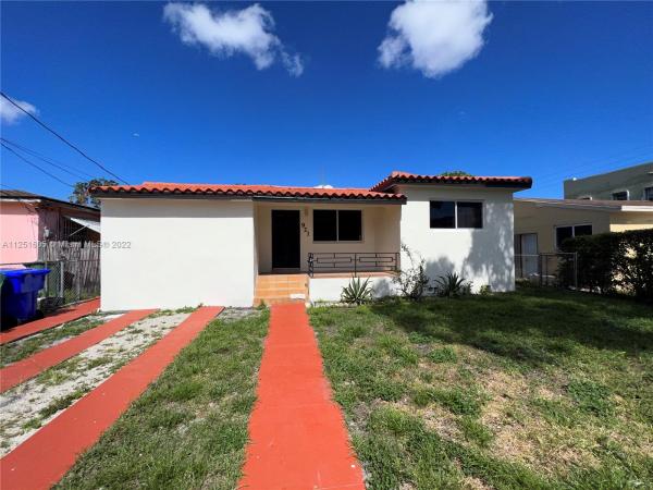 Grapeland Center, 921 NW 28th Ave, Miami, Florida 33125, image 1